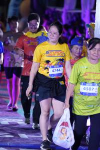 BIB: 4744, 4507
                            <button type="button" onclick="openModal(26262041)" class="btn btn-primary btn-sm float-right btn-popup" data-toggle="modal" data-target=".modal-high-quality">
                        <i class="fas fa-shopping-cart"></i> Add to Cart
                    </button>
                                            <button type="button" onclick="isThisMe(26262041, true)" class="btn btn-success btn-sm float-right btn-popup btn-isme hidden" data-toggle="tooltip" data-placement="bottom" title="นี่คือรูปของคุณใช่ไหม คลิกที่นี่เพื่อเอาเข้าอัลบั้ม">
                        <i class="fas fa-plus"></i> Add to album
                    </button>
                    <button type="button" onclick="isThisMe(26262041, false)" class="btn btn-warning btn-sm float-right btn-popup btn-isnotme hidden">
                        <i class="fas fa-ban"></i> Remove from album
                    </button>